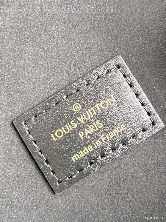First bag ru Chain x Vanity VUITTON 11.5 Pouch-19 6.5 CM x LOUIS 0429